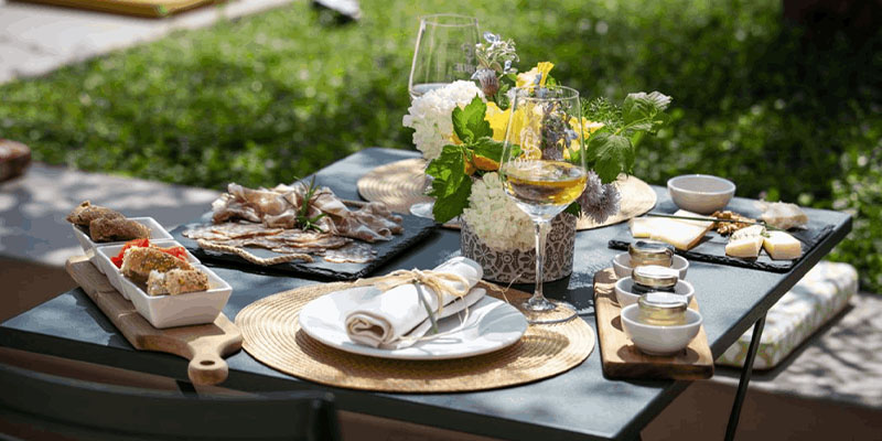 Picnic in Vigna Cobue